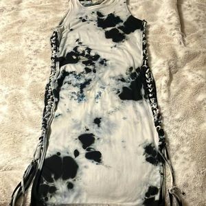 NWOT! Womens Summer dress in marble size large. Stretchy!